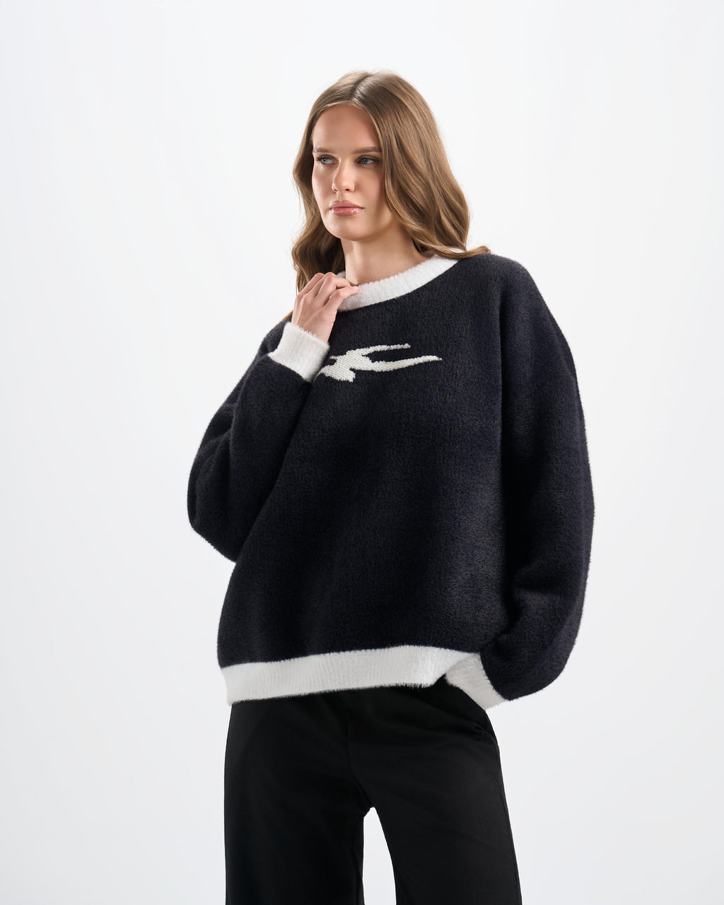 Botchi Fluffy Knit Sweater Black